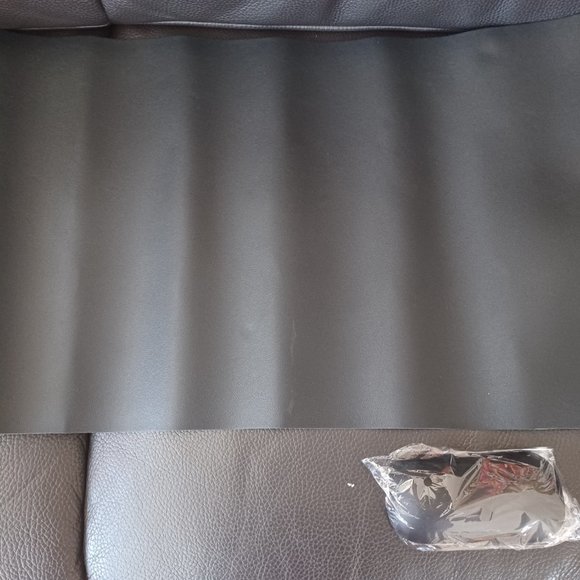 NEW Leather Desk Pad (23.6" x 13.7") with Mouse Wrist Rest - Picture 4 of 10